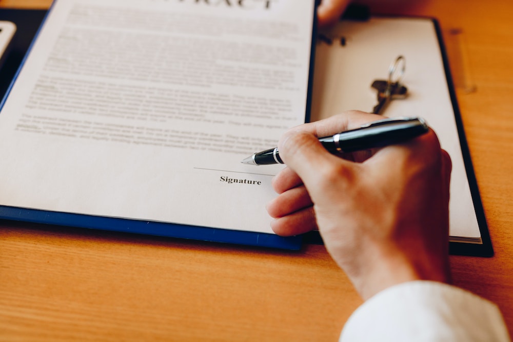 Comment renouveler une attestation d'hébergement : mode d'emploi