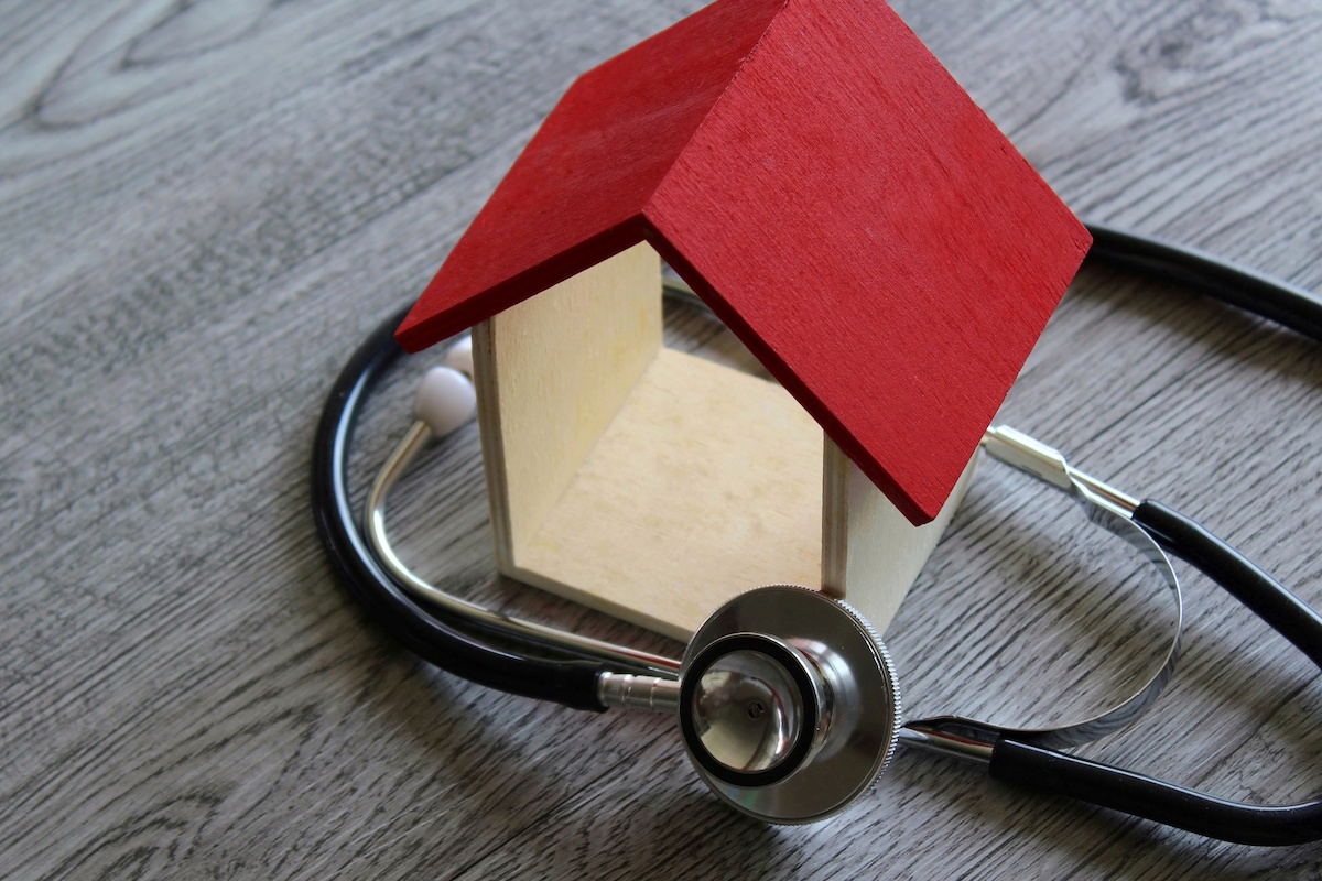 Les diagnostics immobiliers obligatoires : un passage incontournable pour vendre ou louer en toute sécurité